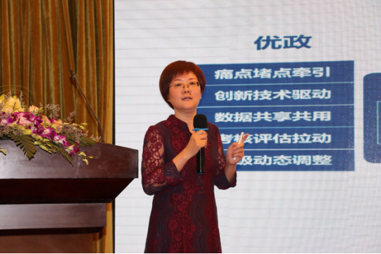 永乐高ylg888888集团总经理、研究院院长 郑爱军