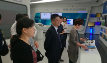 永乐高ylg888888董事长杨冰之一行到访江西省大数据中心参观交流